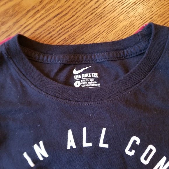Nike T-shirt - Picture 2 of 2